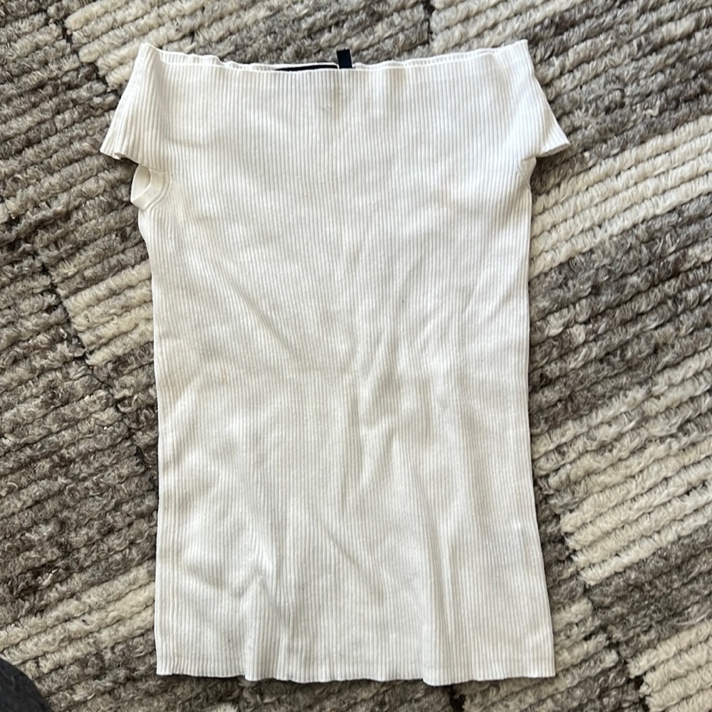 525 America White off the shoulder t shirt